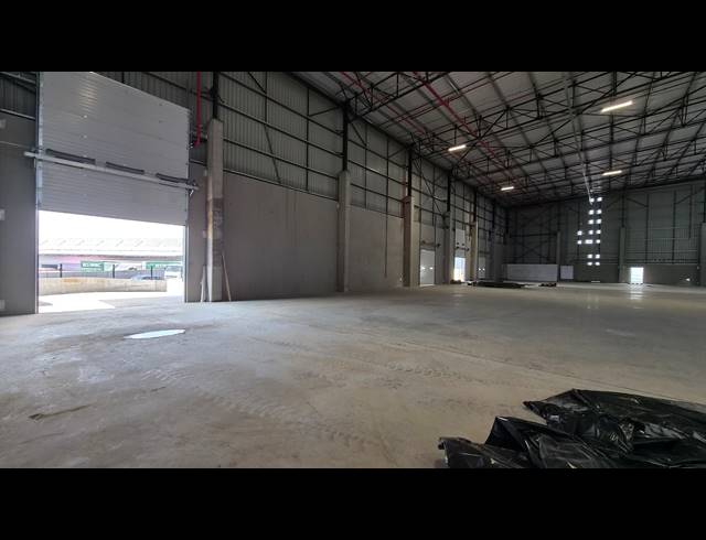 3,651M² WAREHOUSE TO LET IN JET PARK